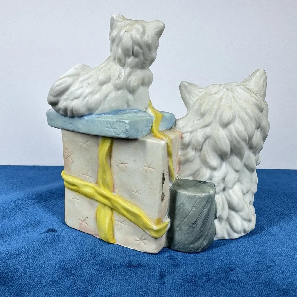 Vintage White Kitten Cat Ceramic Figurine Pastel Cottage Nursery Decor
